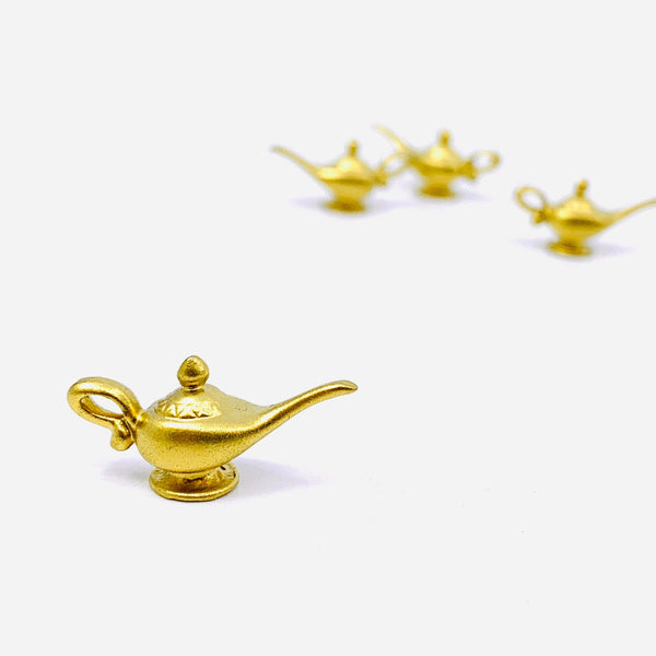Tiny Genie Lamp - Luke Adams Glass Blowing Studio