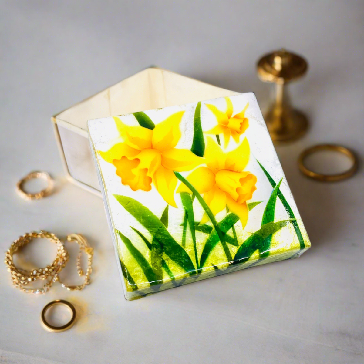 Capiz Shell Trinket Box 14, Daffodil