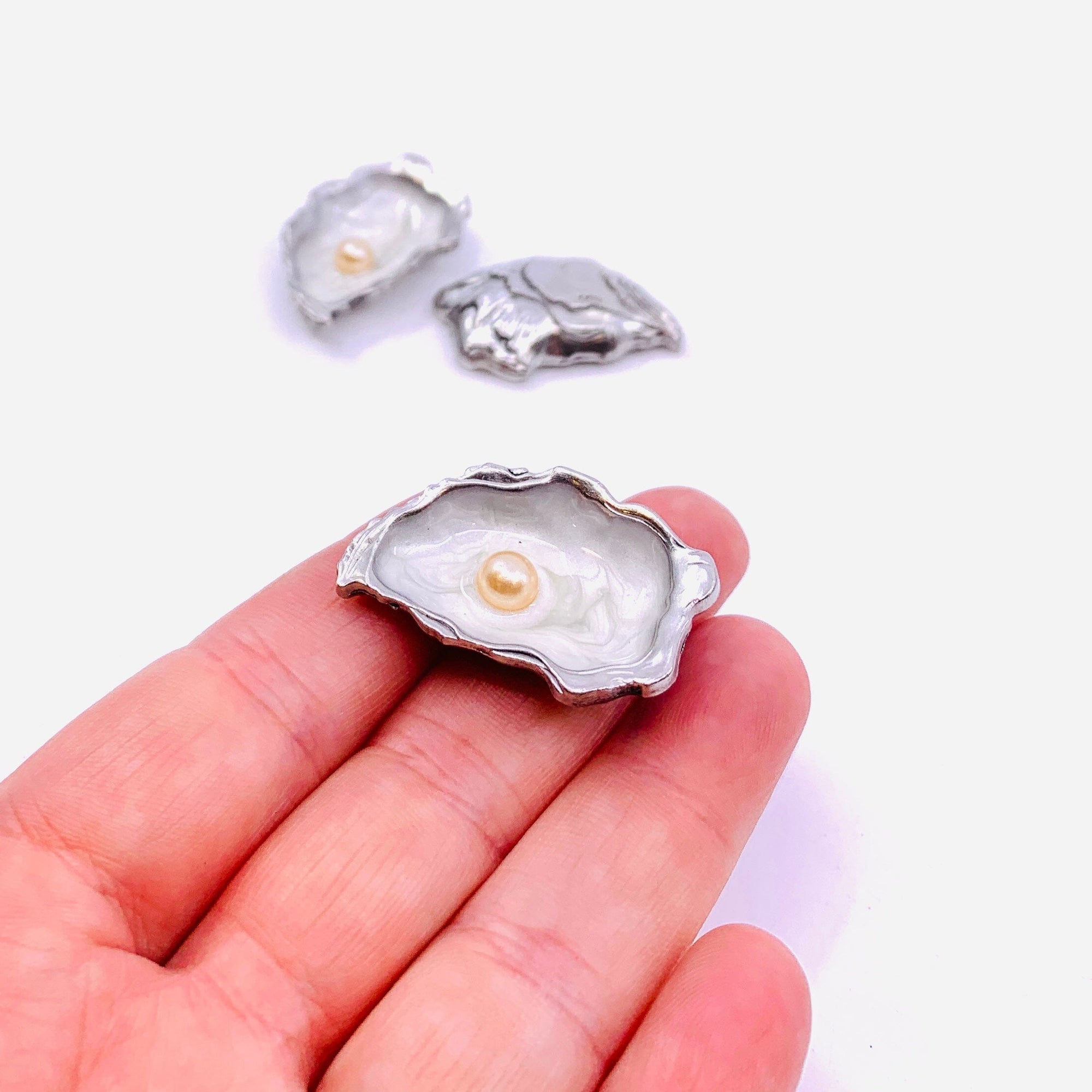 The World is Your Oyster Pocket Charm PT62 Miniature GANZ 