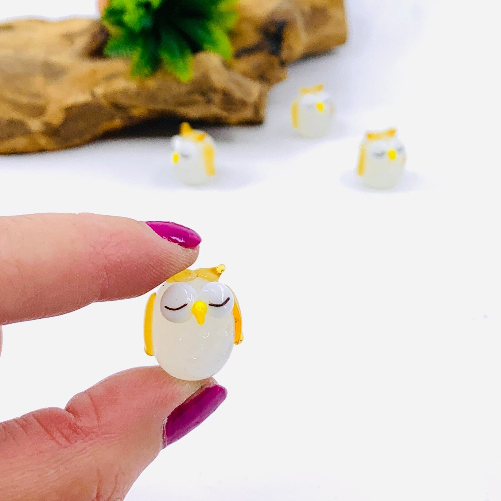 Tiny Glass Sleepy Owl 265 Miniature - 
