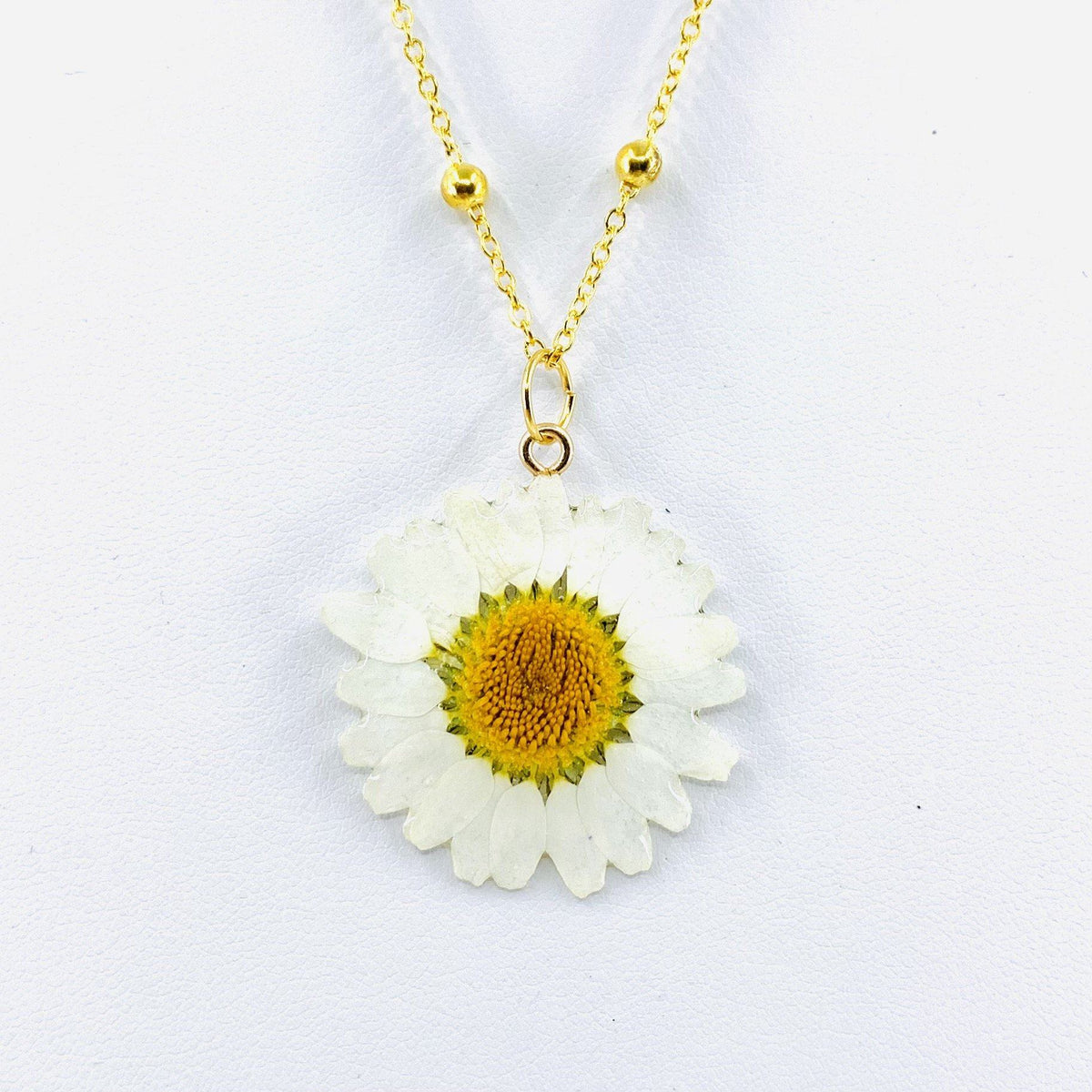Pressed Flower Necklace Manufactured Overseas White 