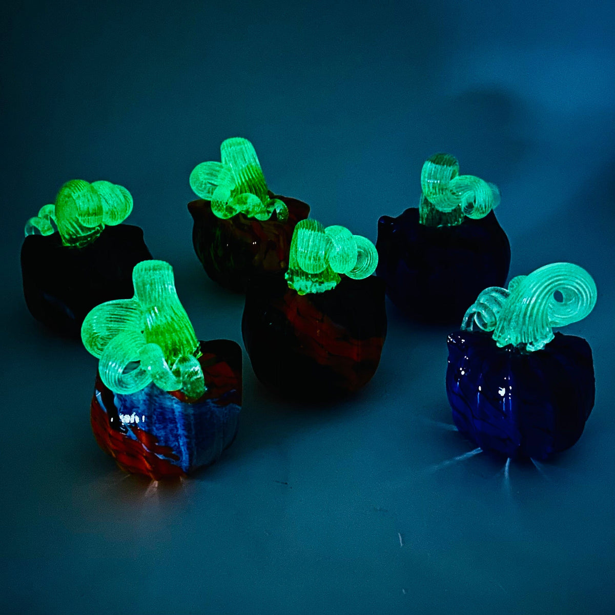 Daily Glow Stem Catkin 997 Gabby Luke Adams Glass Blowing Studio 