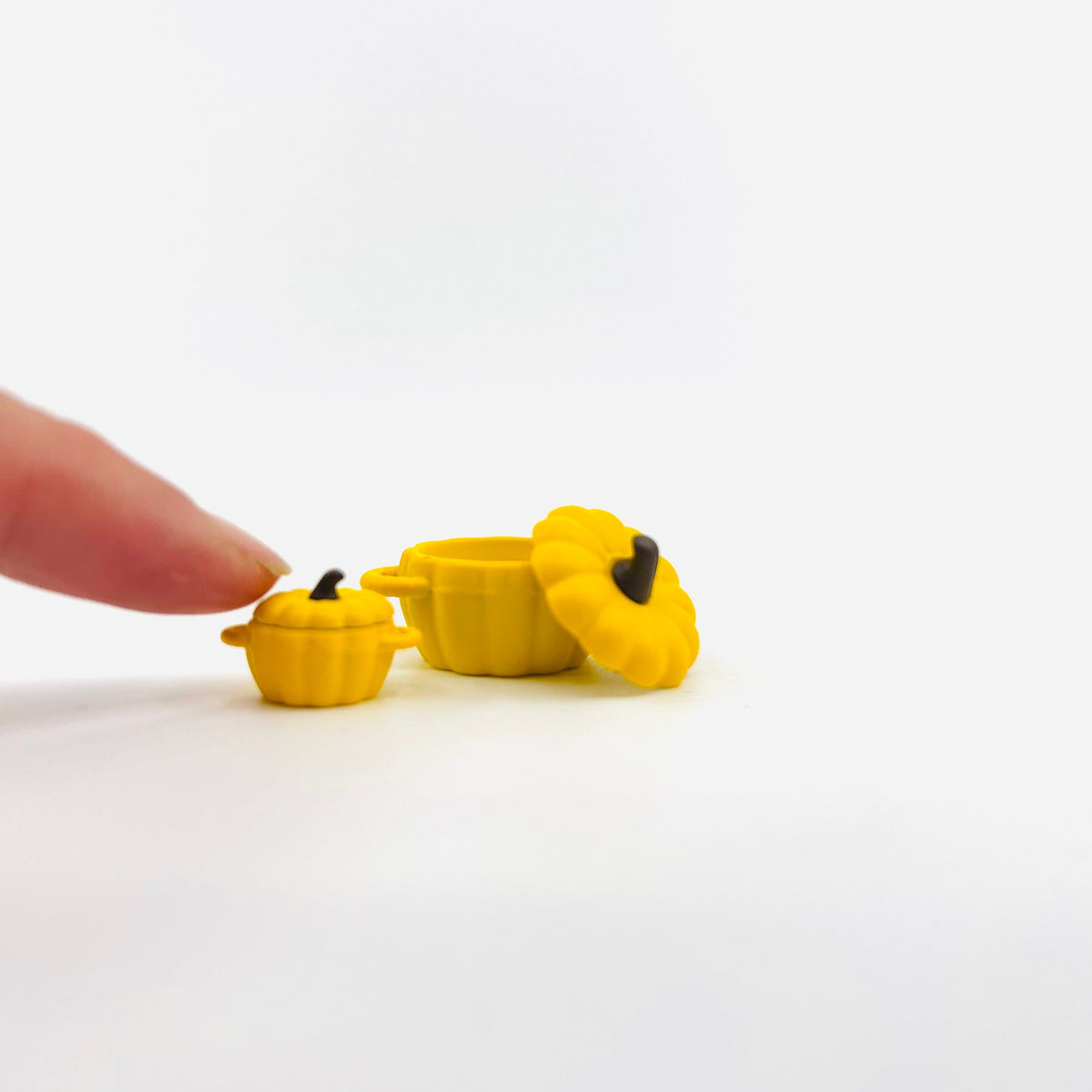 Miniature Pumpkin Soup Pot, Yellow Miniature - 