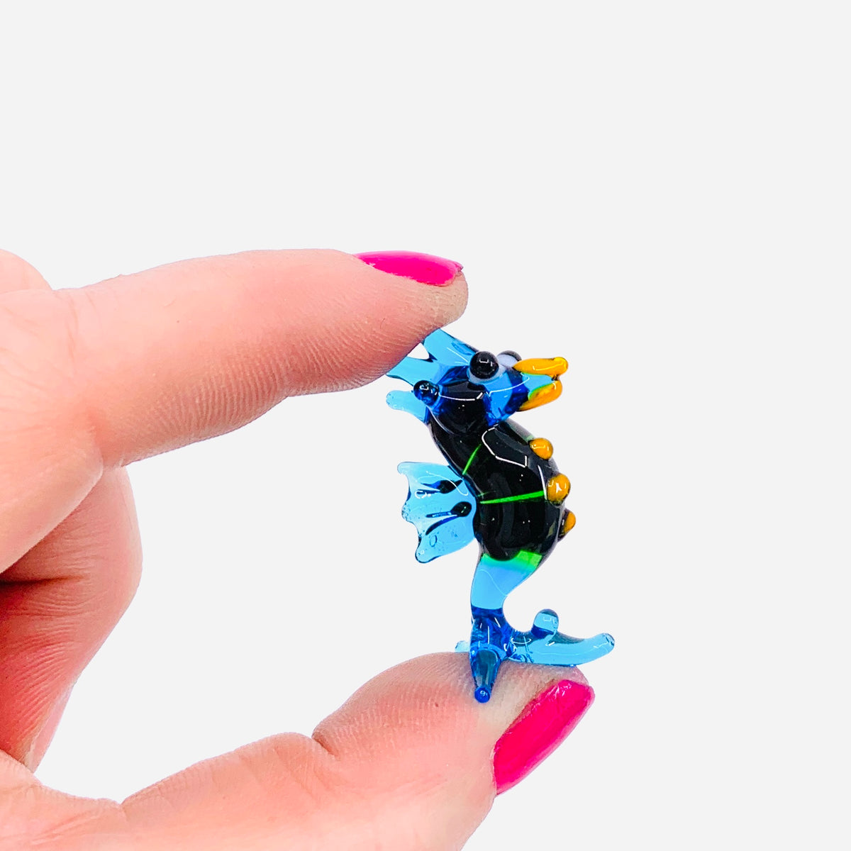 Tiny Glass Seahorse 311