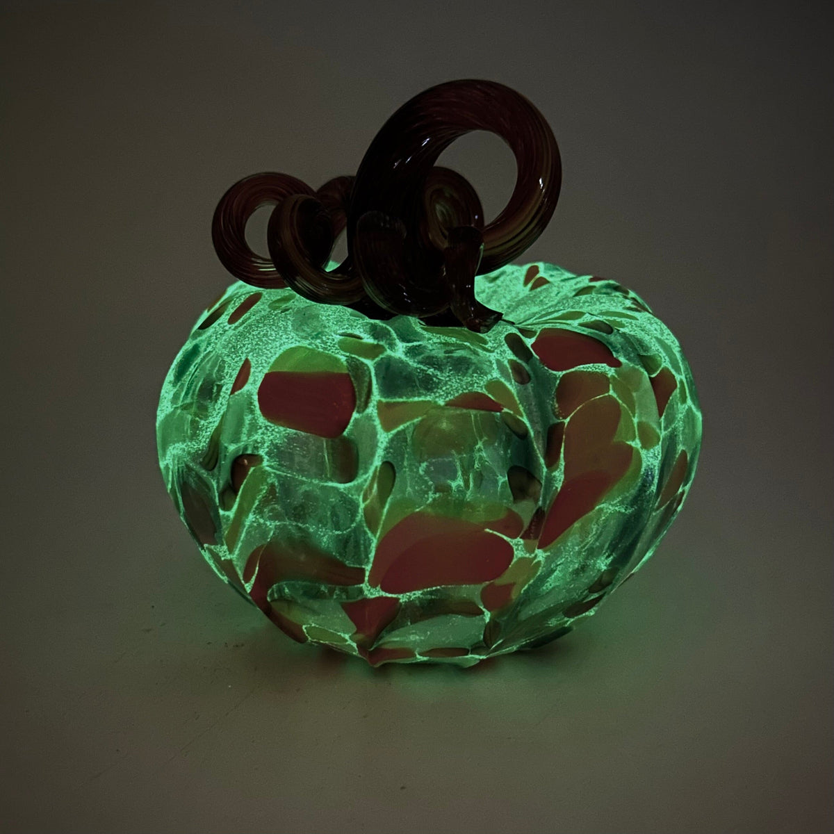 Daily Glow Pumpkin 3903 Fall Squat Gabby Luke Adams Glass Blowing Studio 