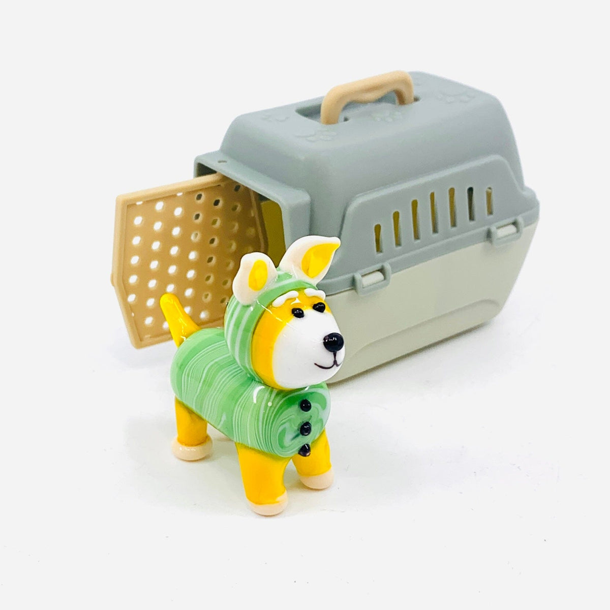 Pickle, Puppy and Crate Miniature Alex 