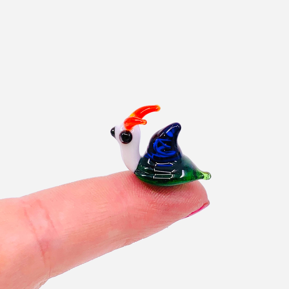 Tiny Glass Snail 306
