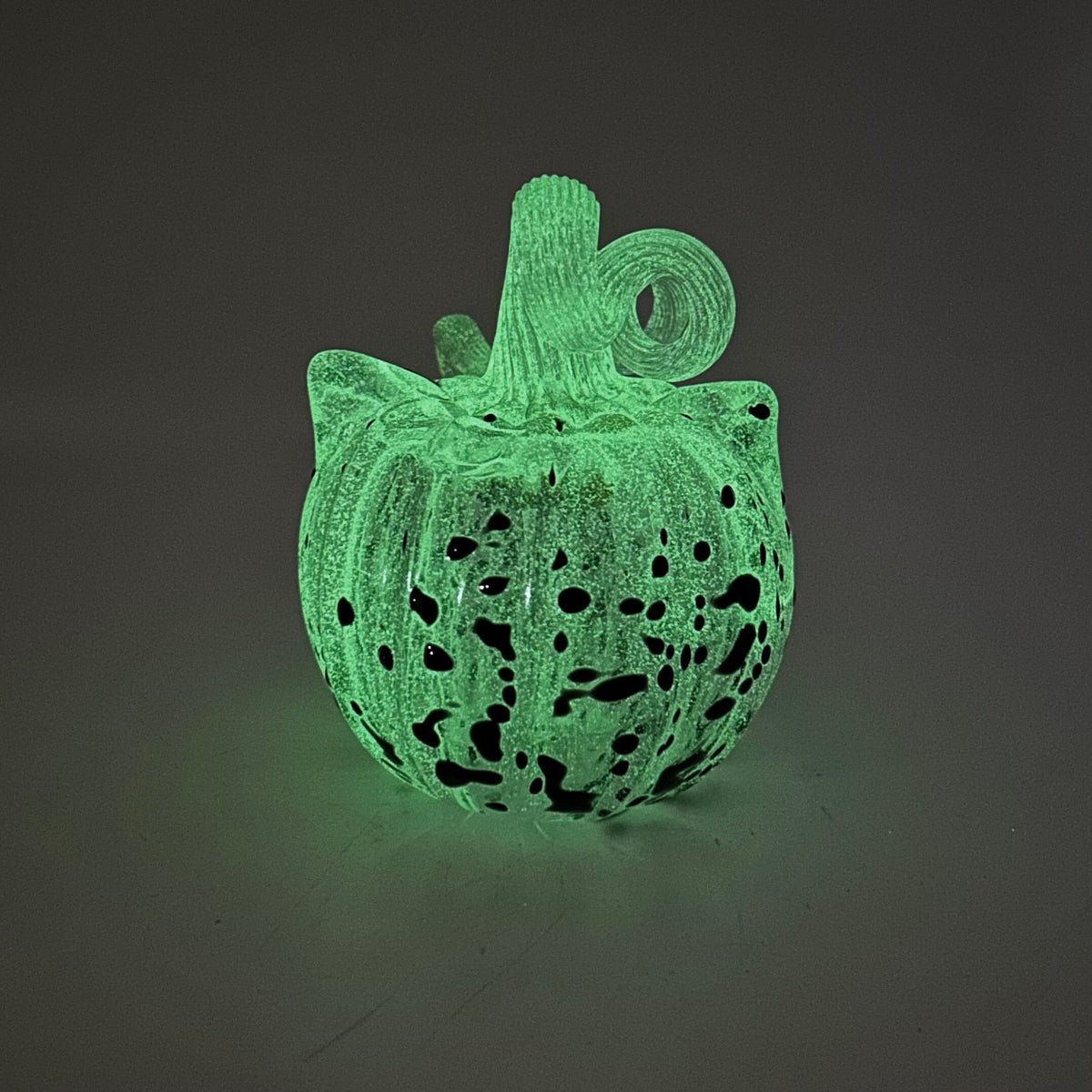 Best Glow Catkin of The Day 1156 Daily Pumpkin Luke Adams Glass Blowing Studio 