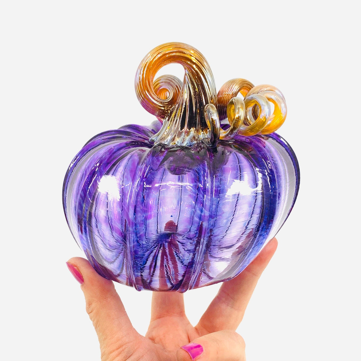 Daily Pumpkin 2743 Sweetheart Squat Gabby Luke Adams Glass Blowing Studio 