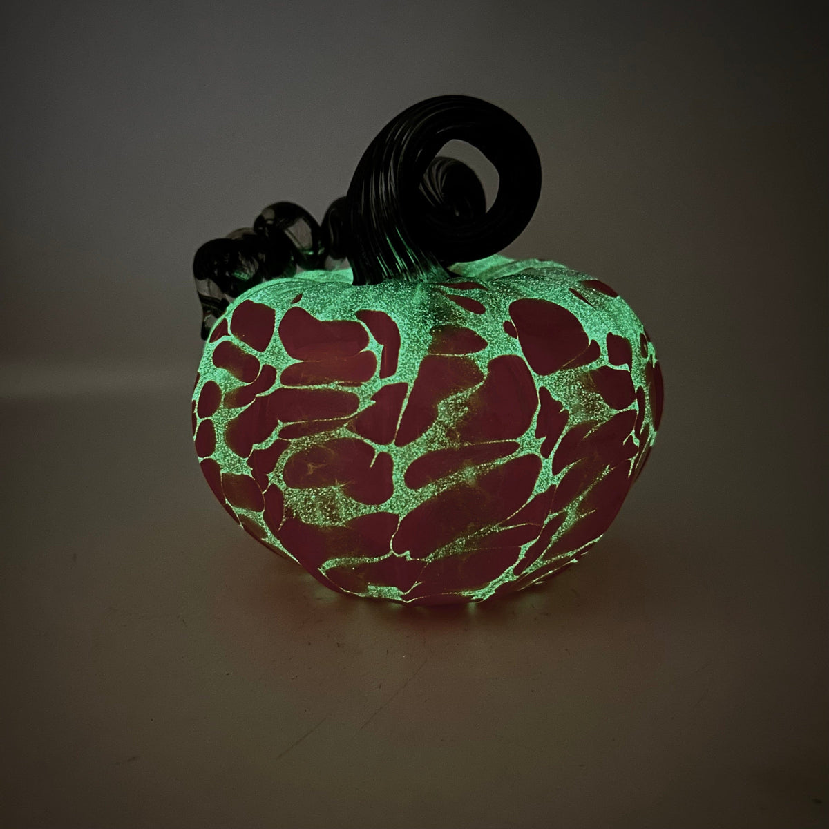Daily Glow Pumpkin 214 Fall Squat Daily Pumpkin Luke Adams Glass Blowing Studio 