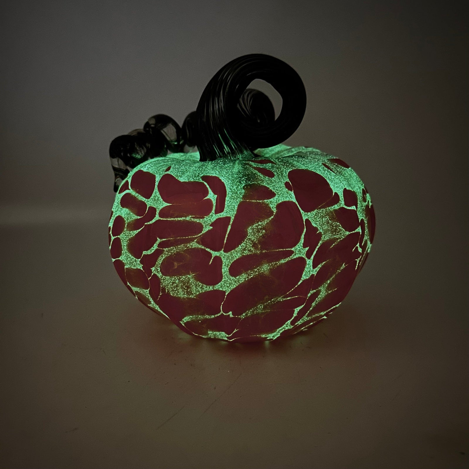 Daily Glow Pumpkin 214 Fall Squat Daily Pumpkin Luke Adams Glass Blowing Studio 