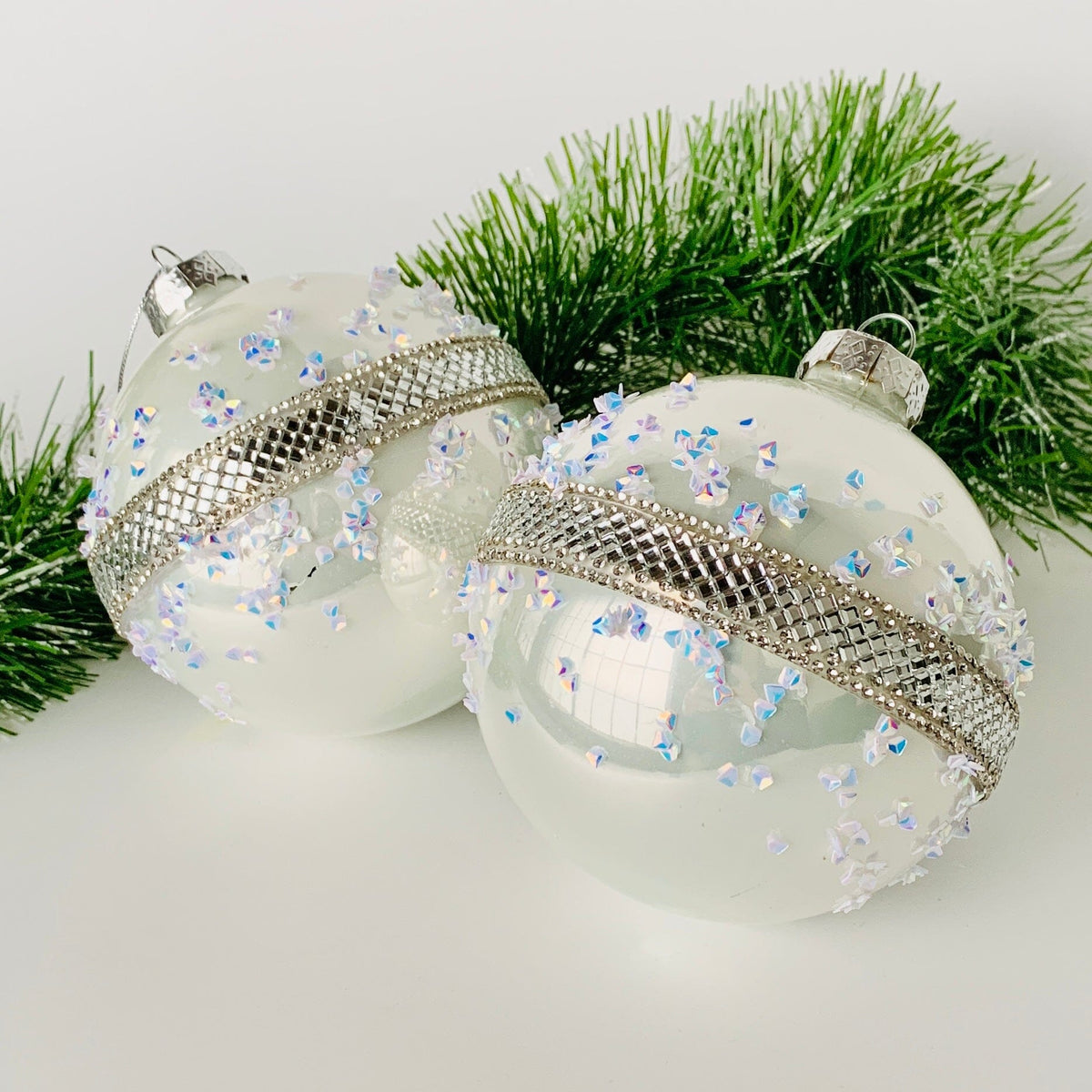 4" Sparkle Ornament GANZ 