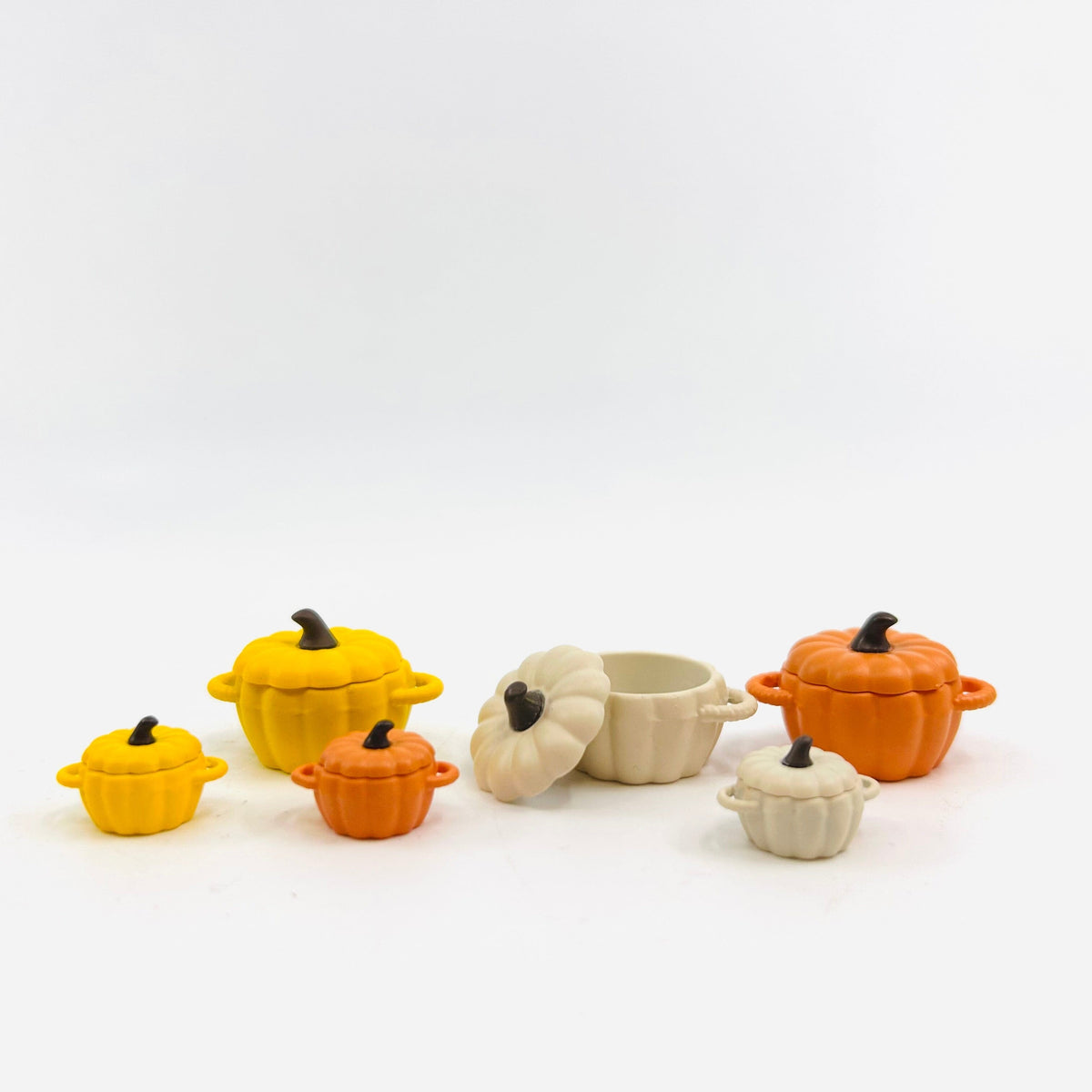 Miniature Pumpkin Soup Pot, Yellow Miniature - 