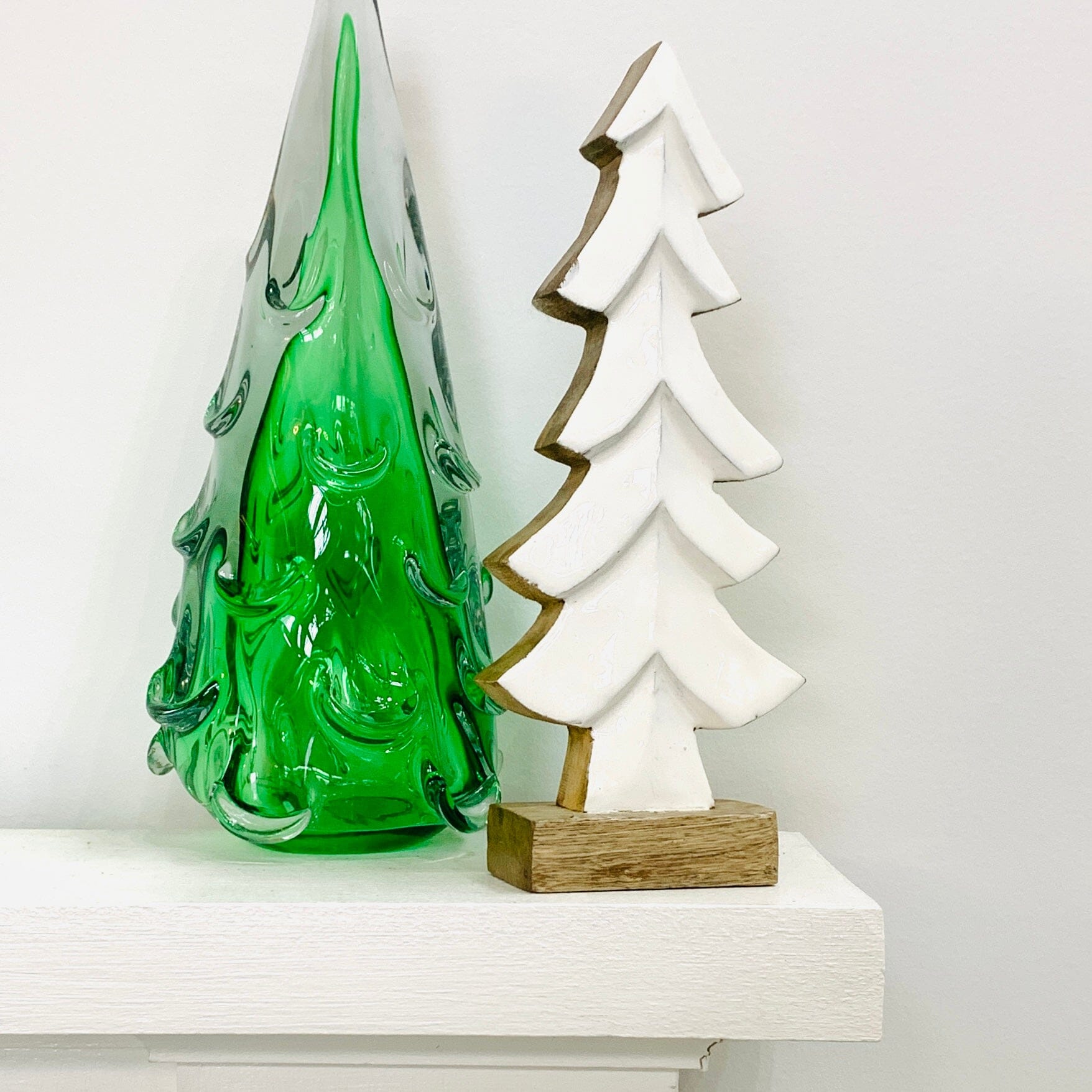 White Enamel Wooden Tree Décor, Large Oak Street 