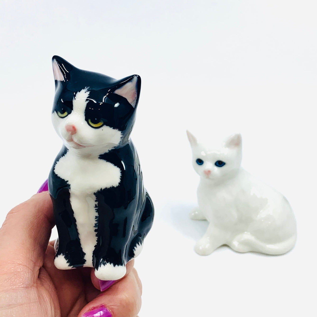 Black and White Cat Salt and Pepper Shakers COSMOS 
