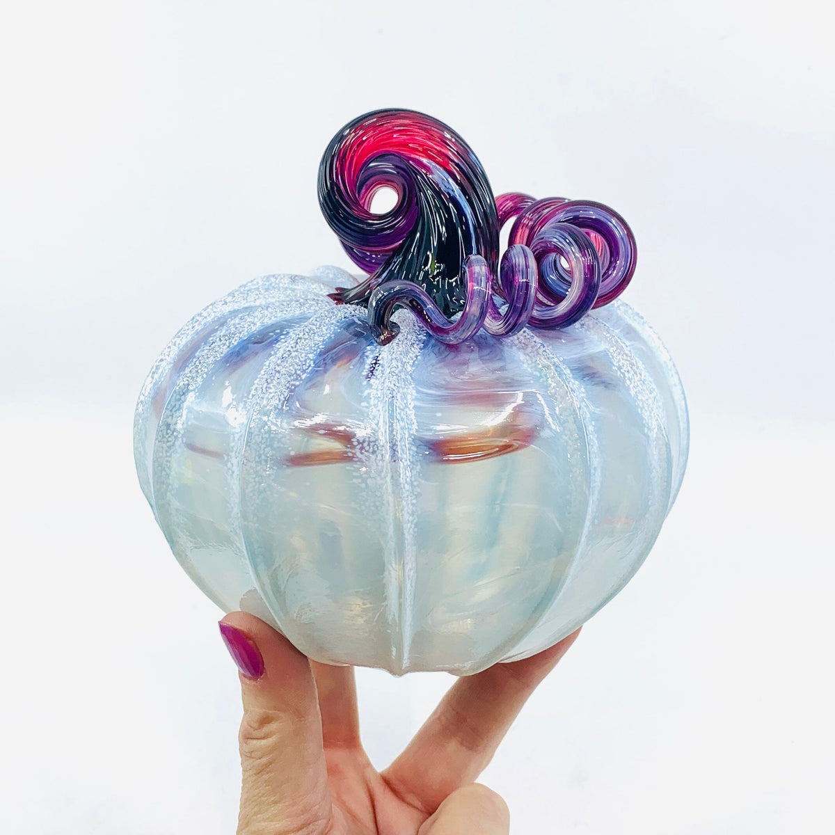 Daily Pumpkin 2736 Sweetheart Squat Gabby Luke Adams Glass Blowing Studio 