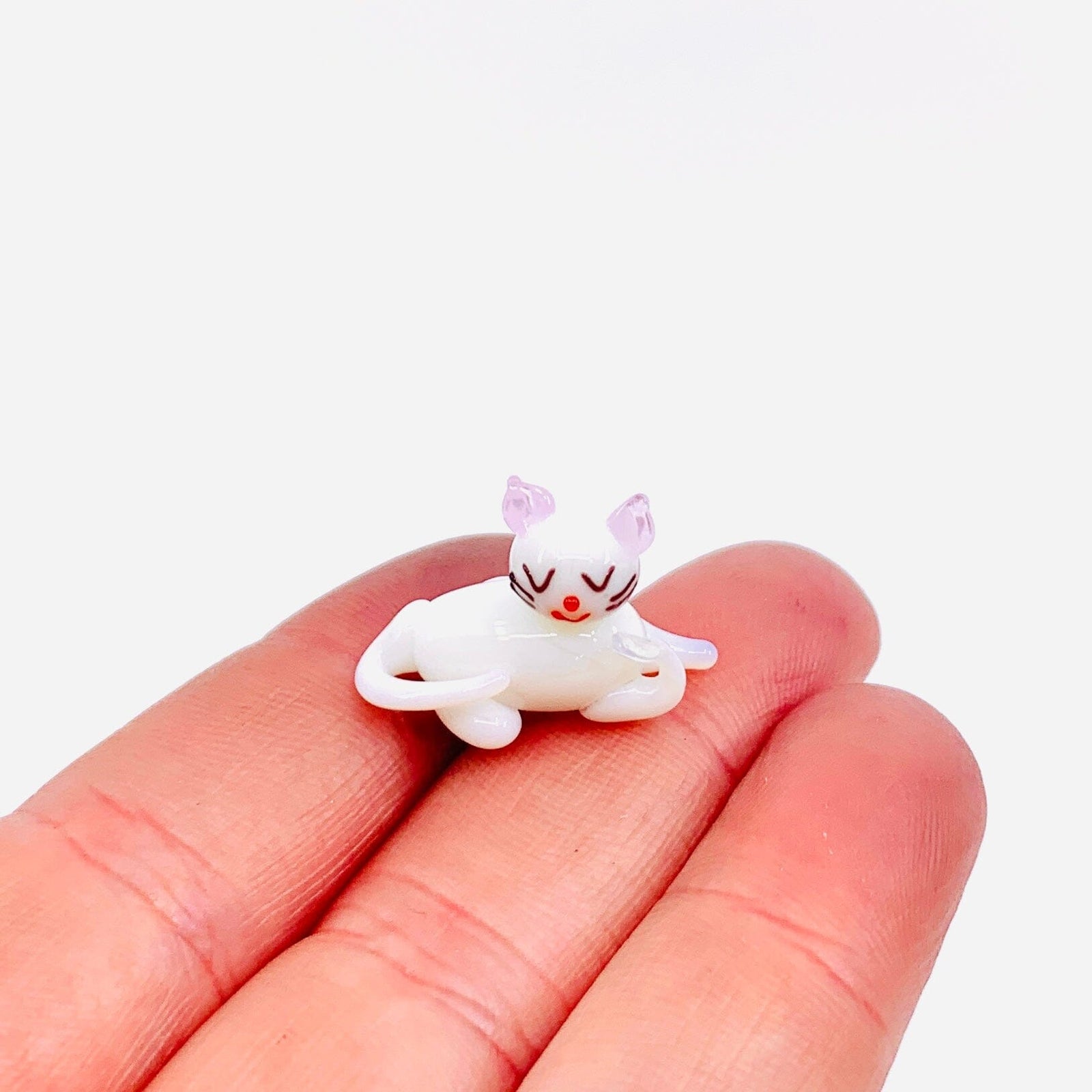 Tiny Glass Sleeping Kitty 350 Miniature GANZ 