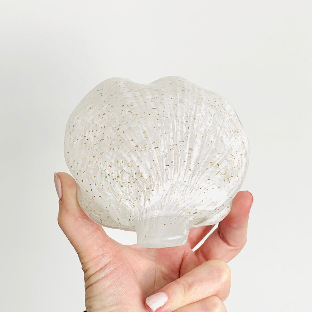 Glass Clam Shell, White with Gold Flecks Decor Beachcombers 