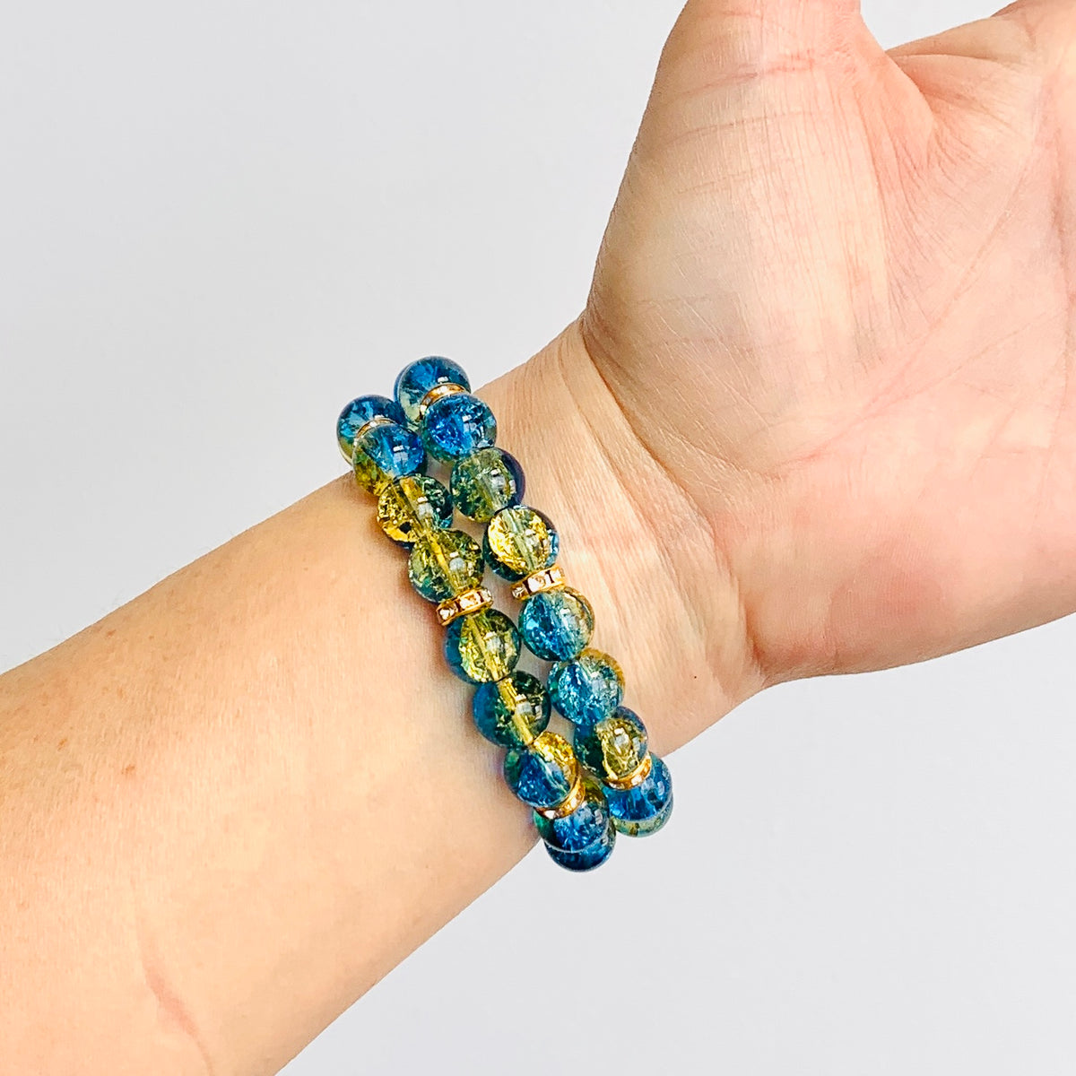 Shimmering Sea Glass Bead Bracelet