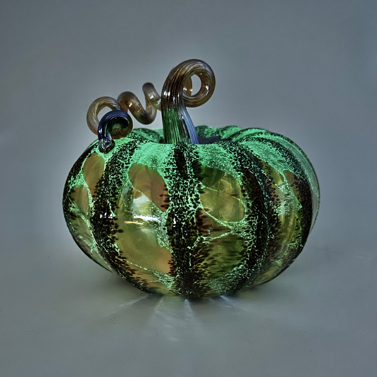 Daily Glow Pumpkin 806 Squat