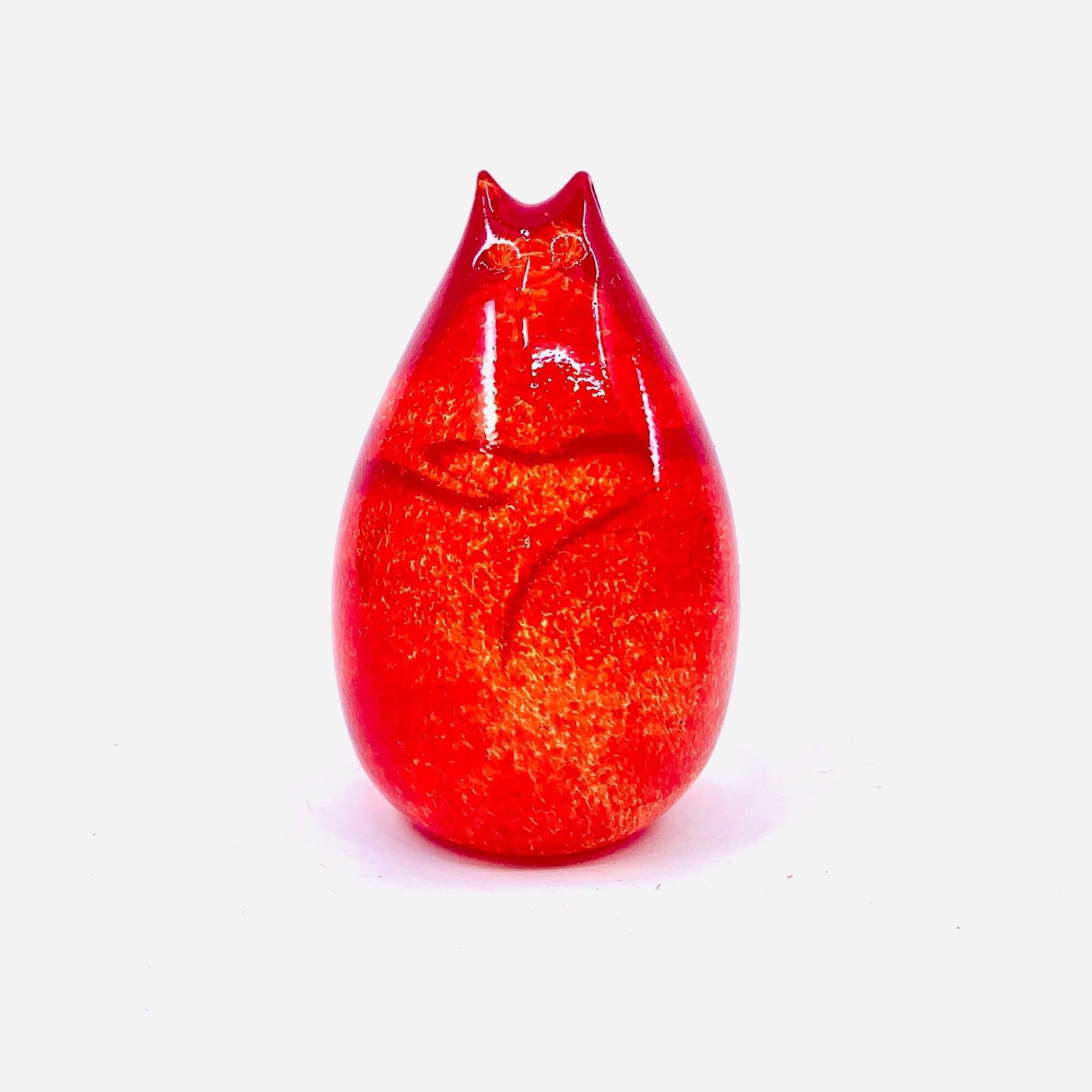 Little Glass Love Cat, Scarlet Miniature Henrietta Glass 