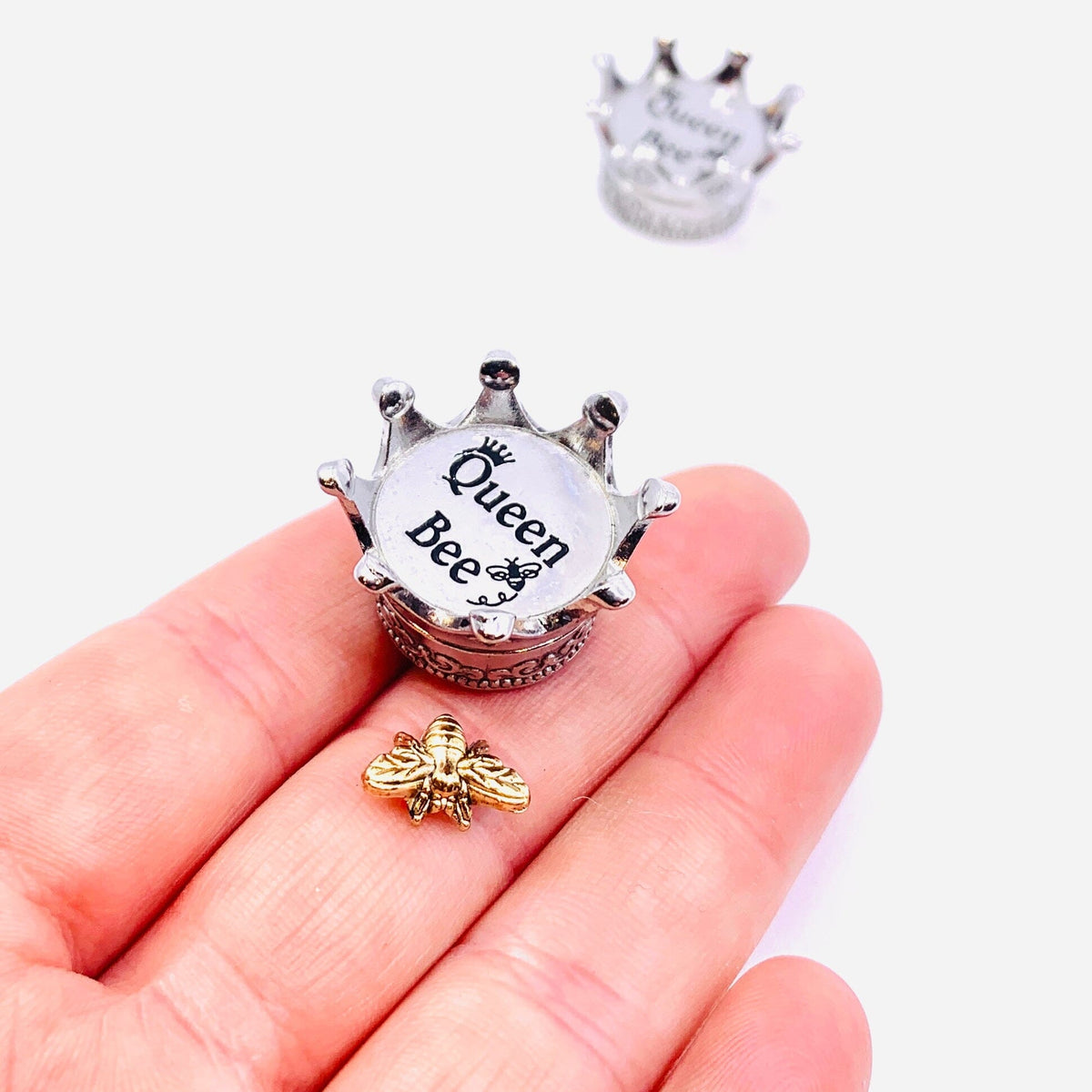 Queen Bee Charm Box, PT 84 Miniature GANZ 