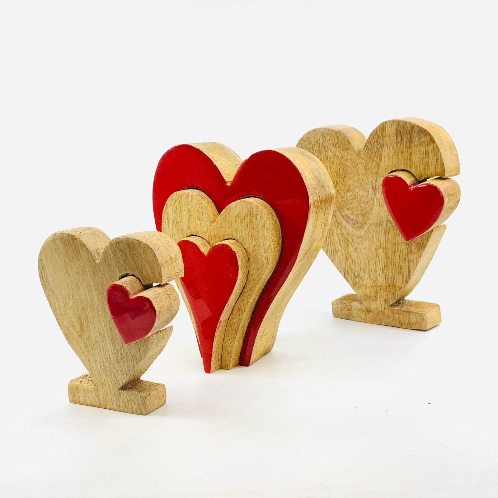 Red Enamel Triple Wooden Heart Décor KEL-TOY 