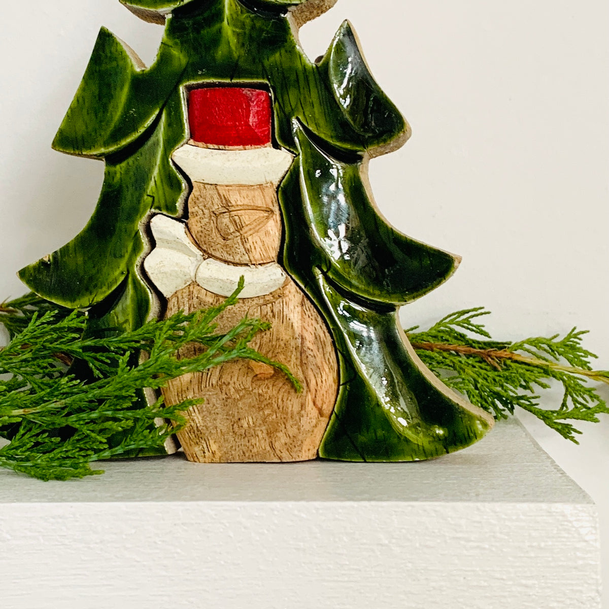 Green Enamel Wooden Tree and Snowman Holiday Décor