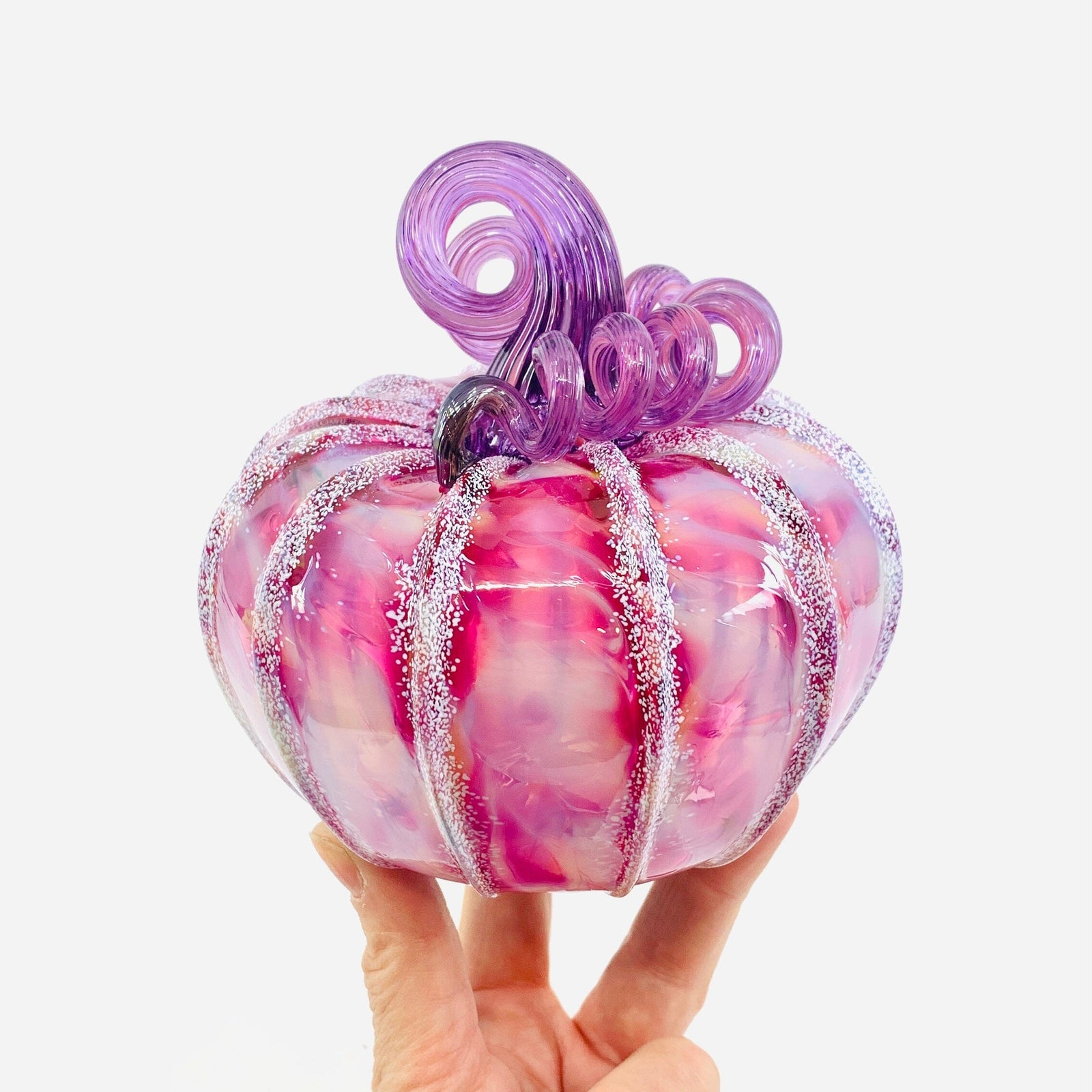 Daily Pumpkin 2668 Sweetheart Squat Gabby Luke Adams Glass Blowing Studio 