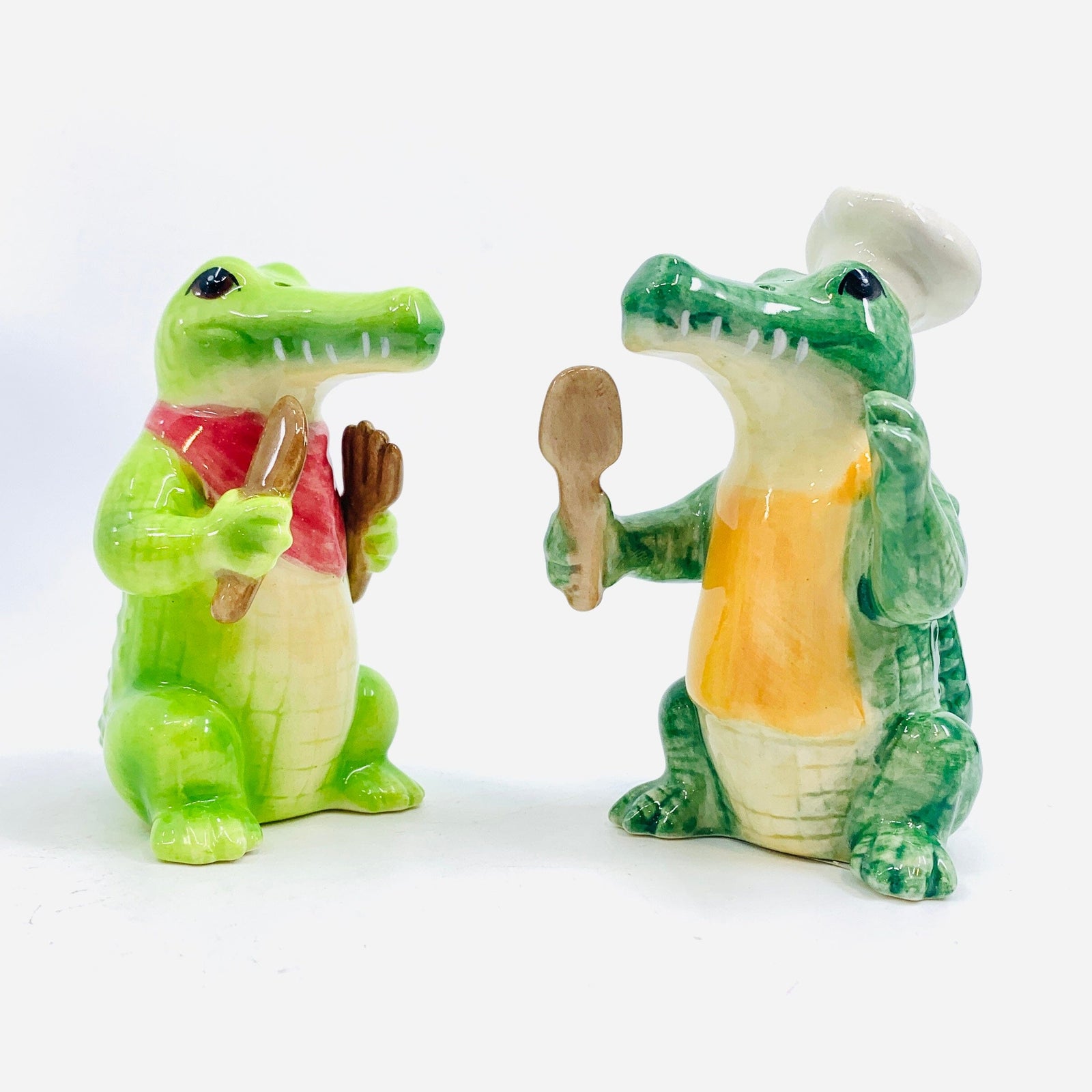 Alligator Salt and Pepper Shakers COSMOS 