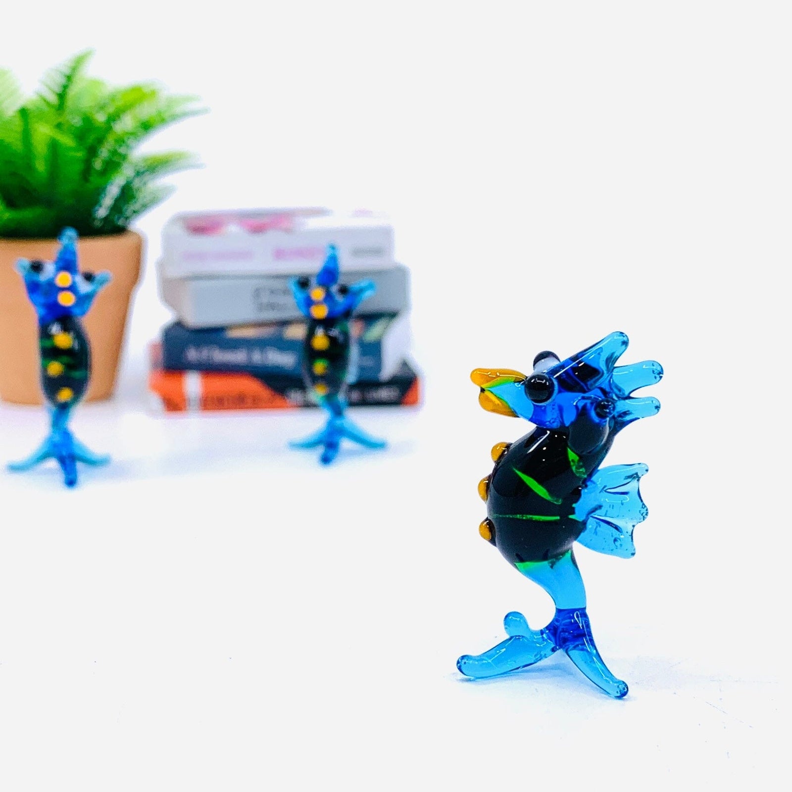 Tiny Glass Seahorse 311 Miniature GANZ 