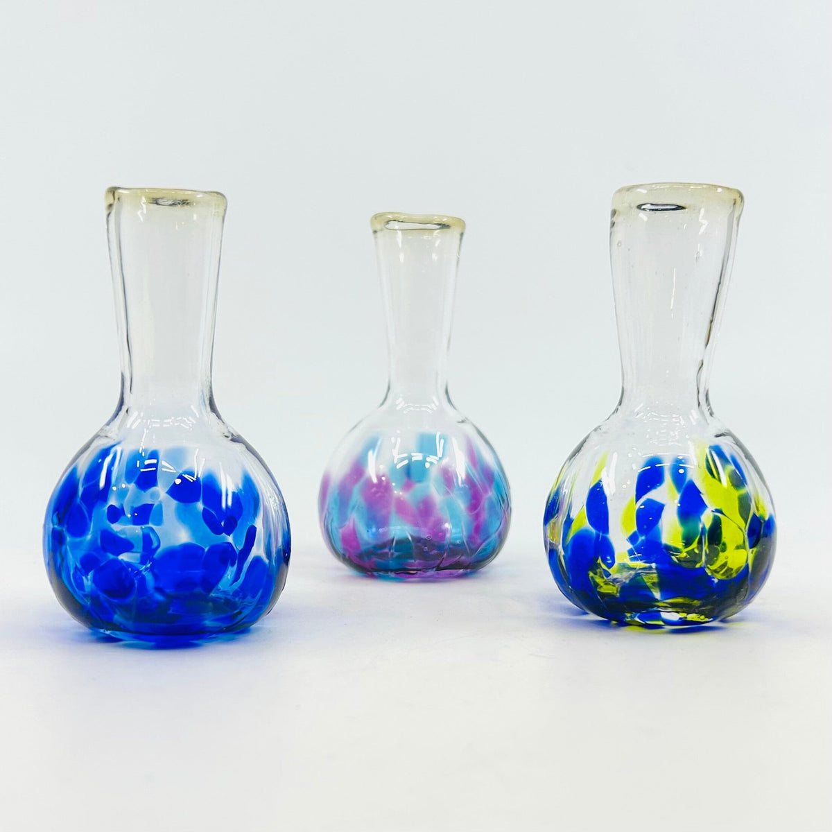 BLACK FRIDAY Assorted Little Dandelion Vases Henrietta Glass 