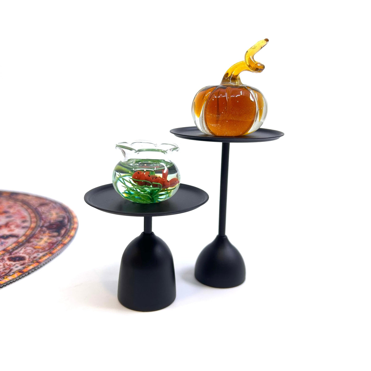 Miniature Modern Fall Pumpkin Table. - 