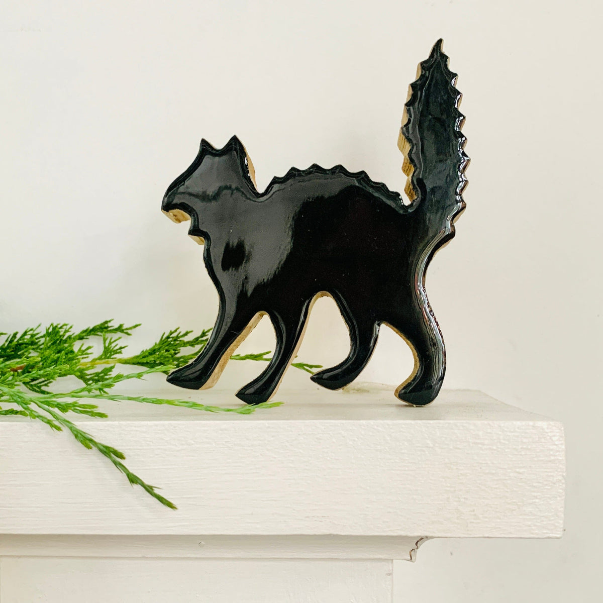 Wooden Black Scaredy Cat KEL-TOY 