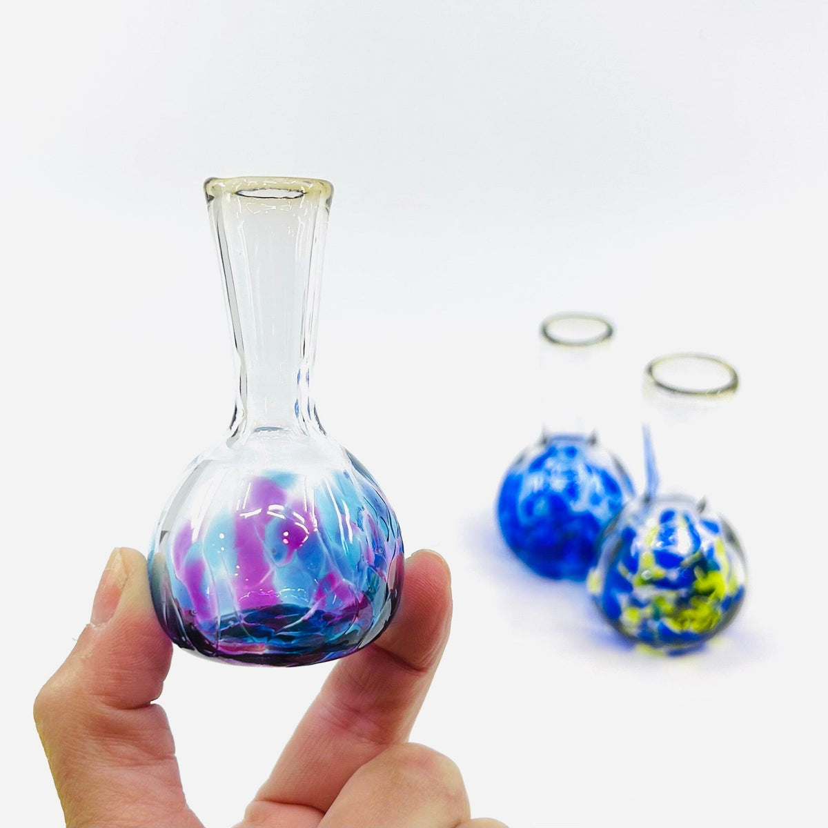 BLACK FRIDAY Assorted Little Dandelion Vases Henrietta Glass 