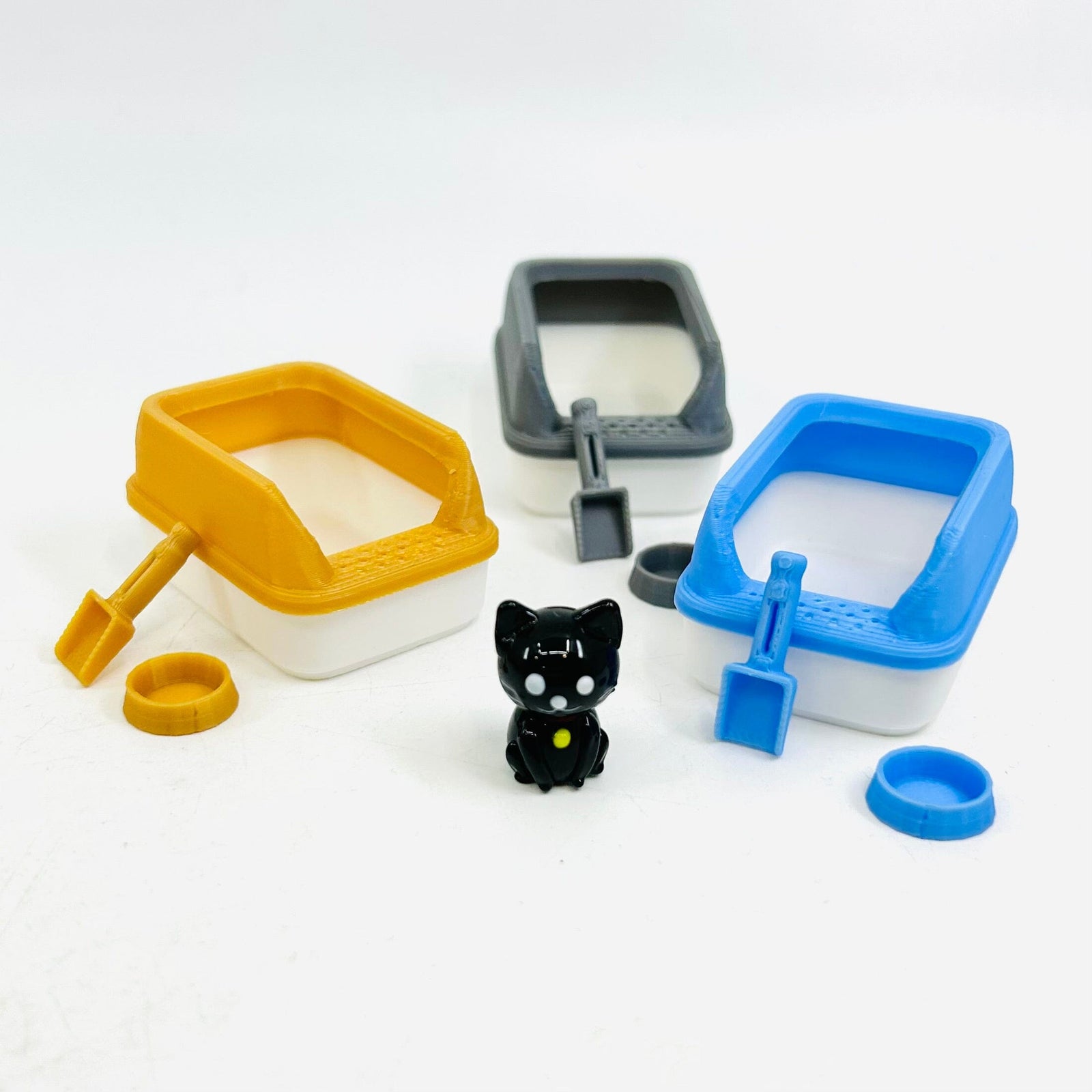 Miniature Cat Litter Box, Tan Miniature Alex 