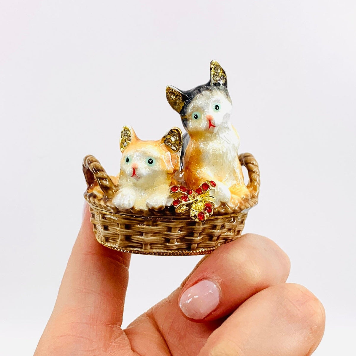 Bejeweled Enamel Trinket Box 34, Kittens in Basket Decor Kubla Craft 