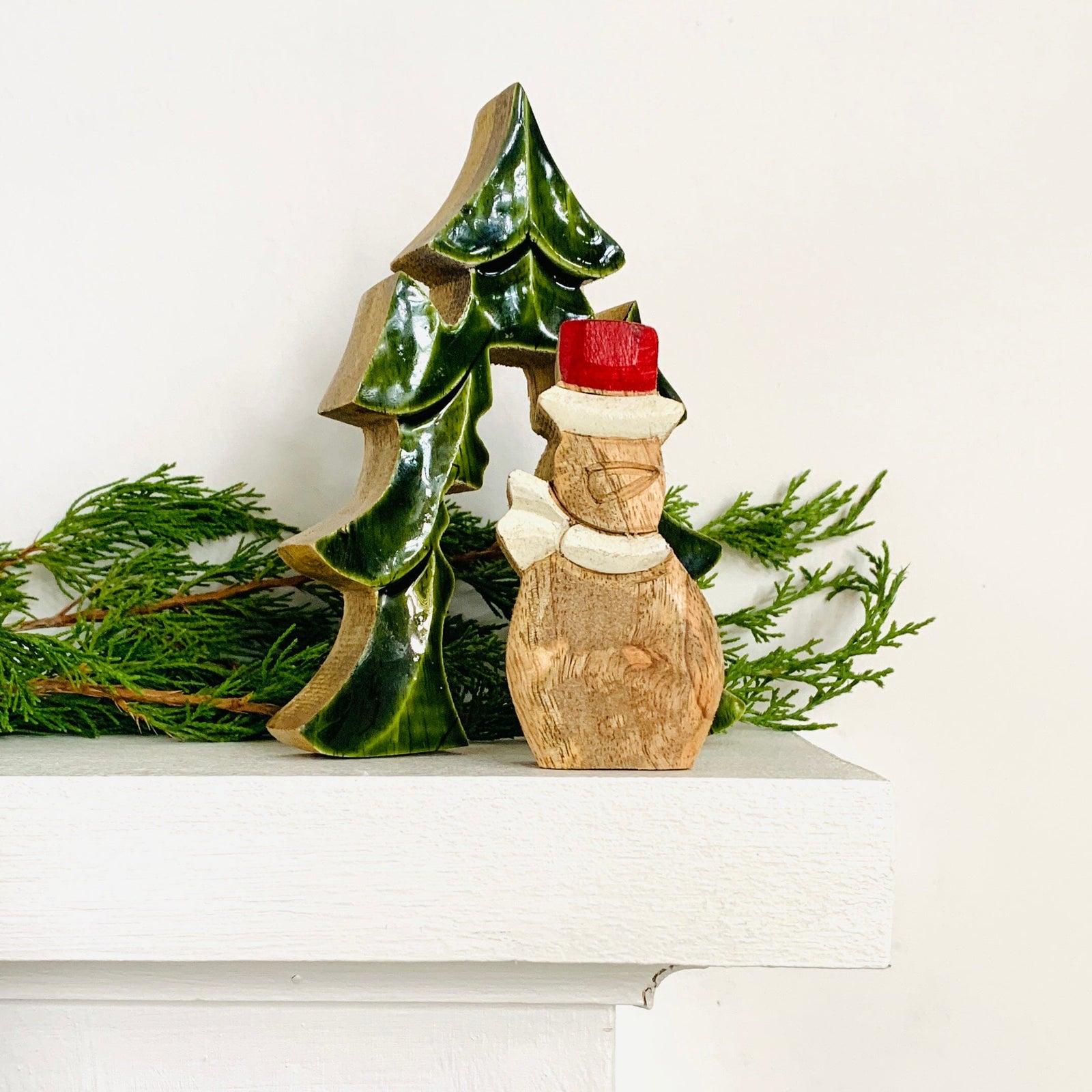 Green Enamel Wooden Tree and Snowman Holiday Décor KEL-TOY 