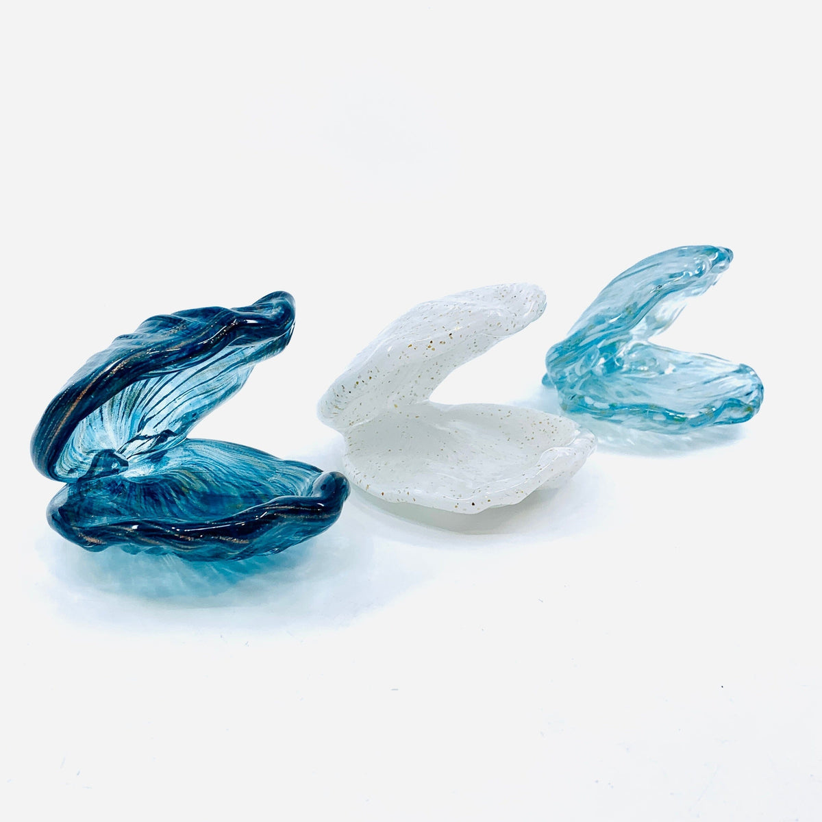 Glass Clam Shell, Swirl Decor Beachcombers 