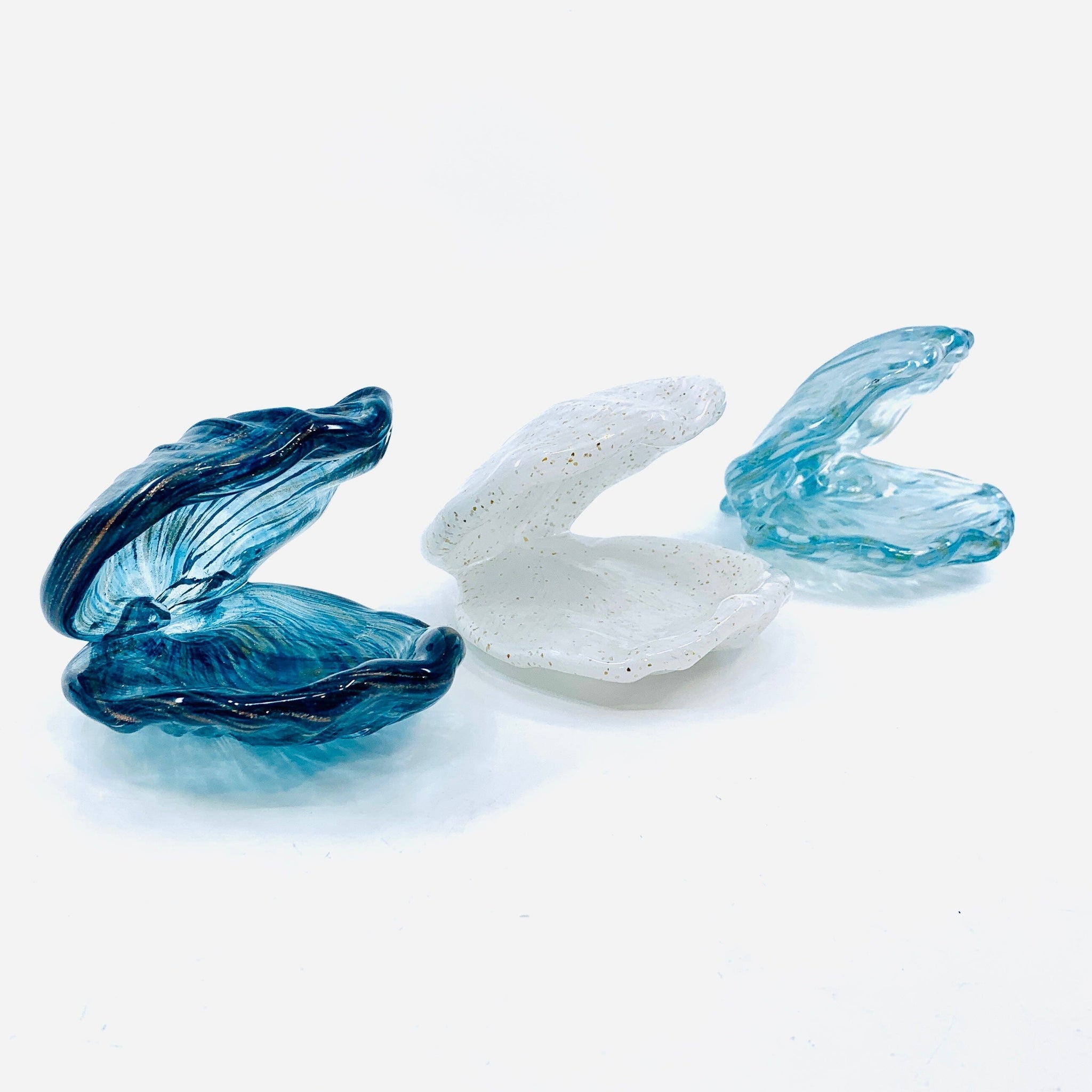 Glass Clam Shell, Swirl - Luke Adams Glass Blowing Studio