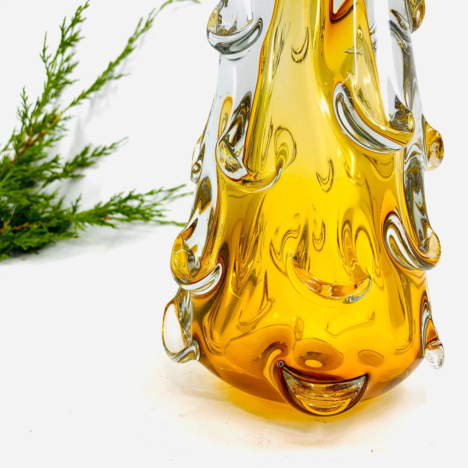 Medium Snow Drift Blown Glass Tree, Amber Diamond Star 