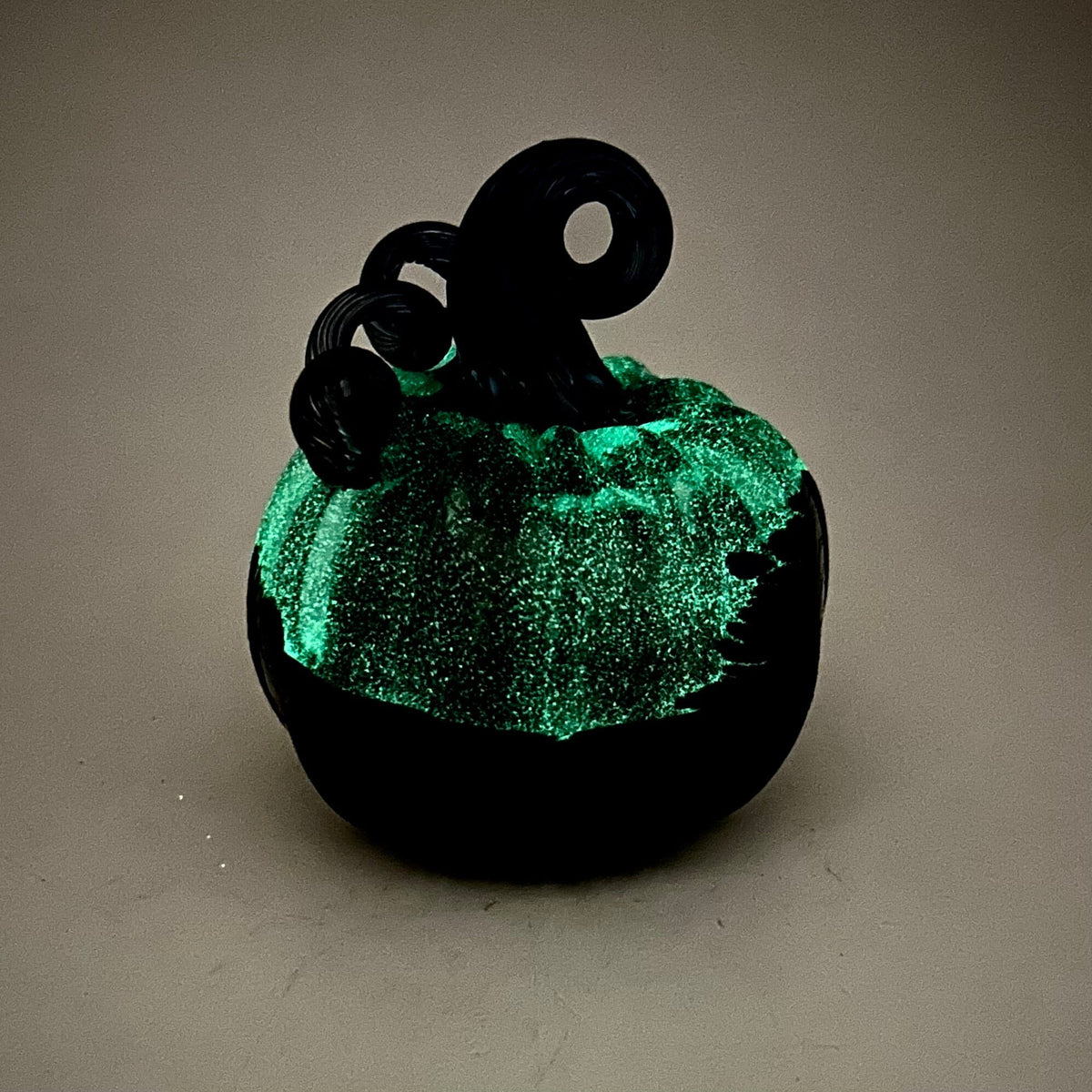 Daily Glow Pumpkin 3752 Mini Gabby Luke Adams Glass Blowing Studio 
