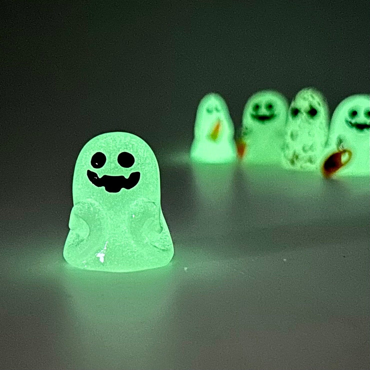 Miniature Glass Glow in The Dark Ghosts, Trick - 