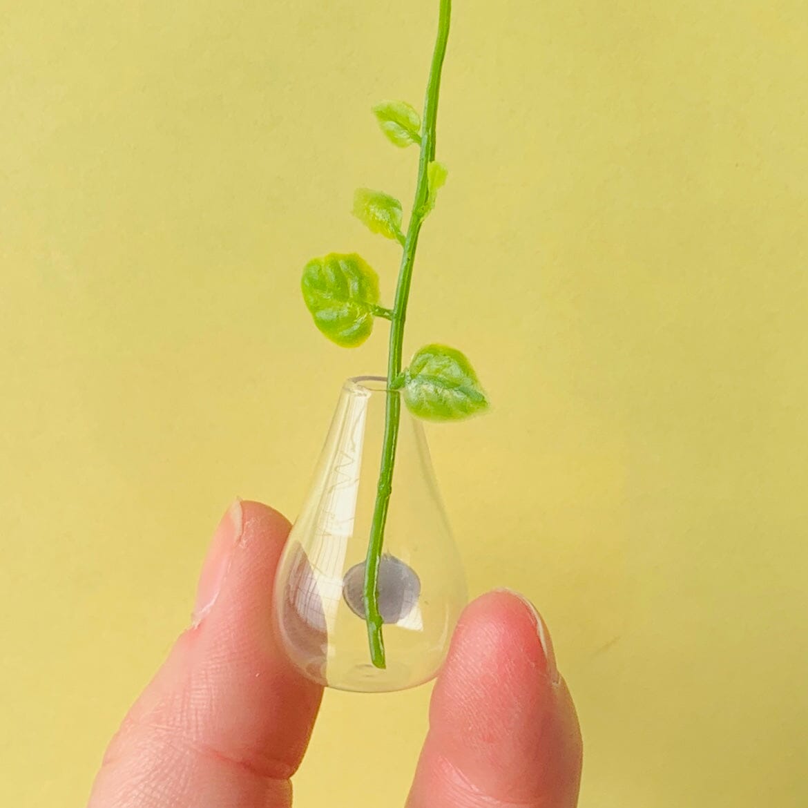 Mini Magnet Vase Miniature - 