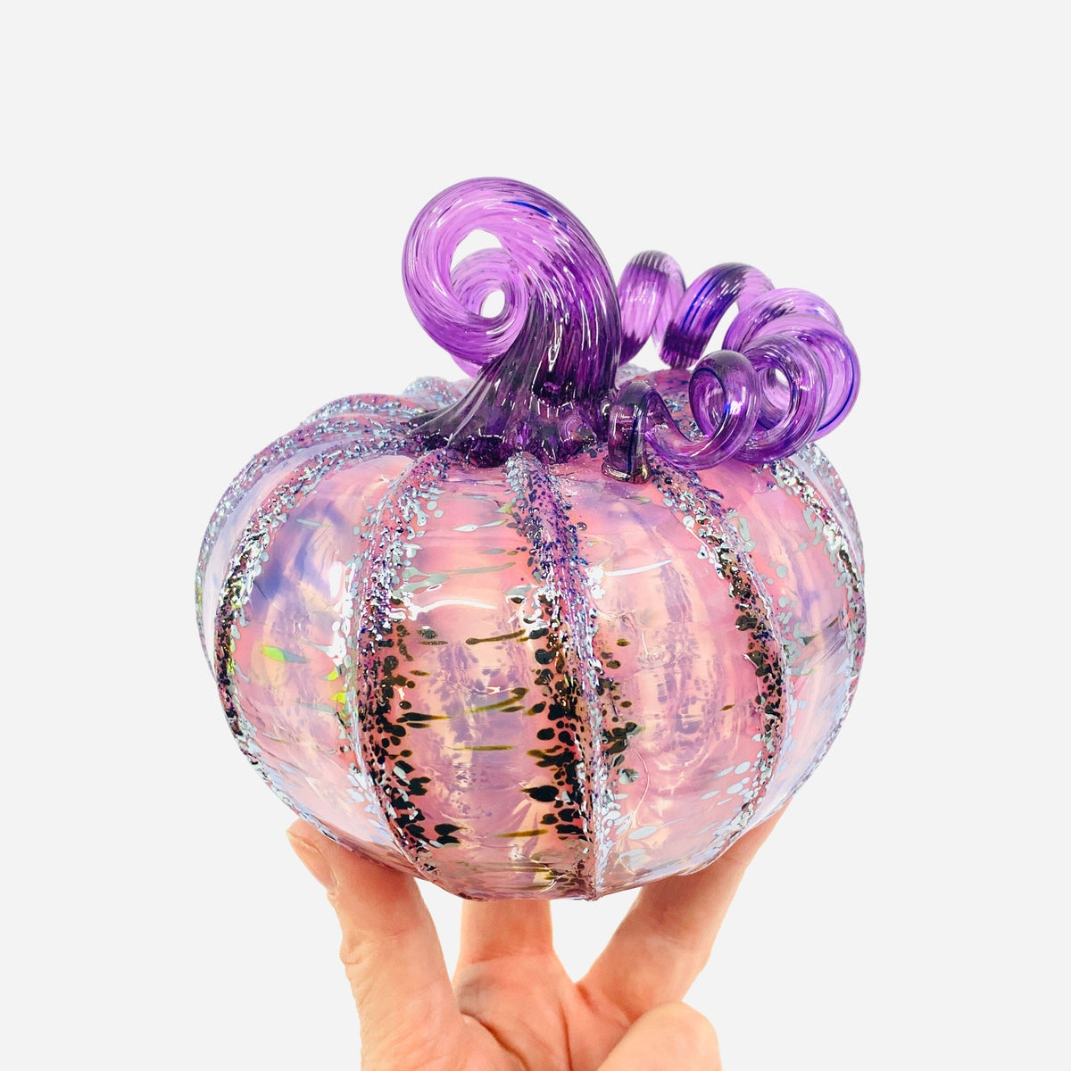 Daily Pumpkin 2670 Sweetheart Squat Gabby Luke Adams Glass Blowing Studio 