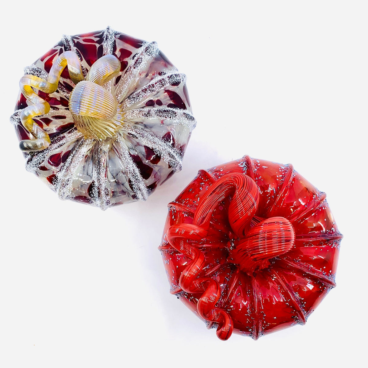 Sugared Snowberry Squat Inspo Luke Adams Glass Blowing Studio 