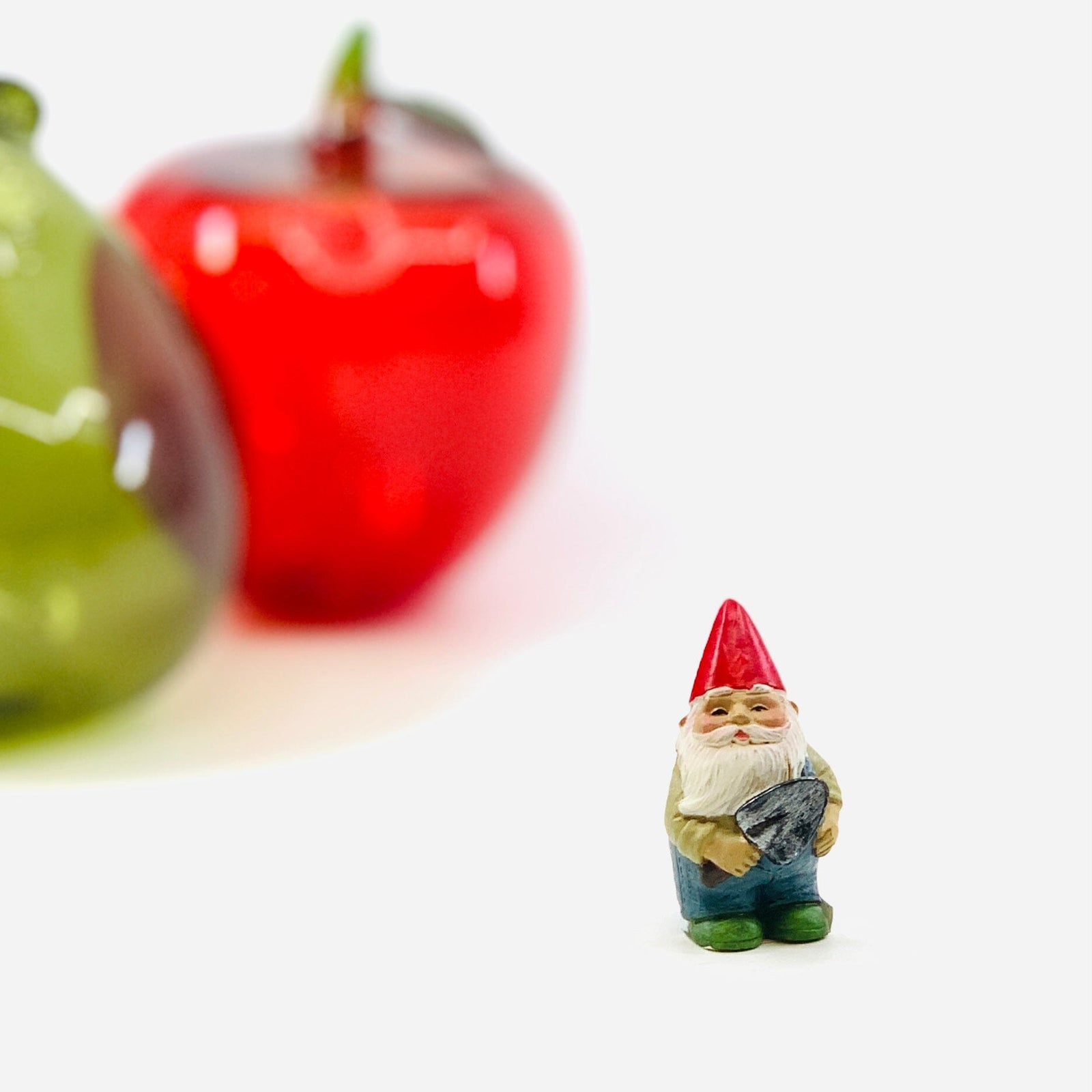 Little Gardening Gnome, Trowel GANZ 