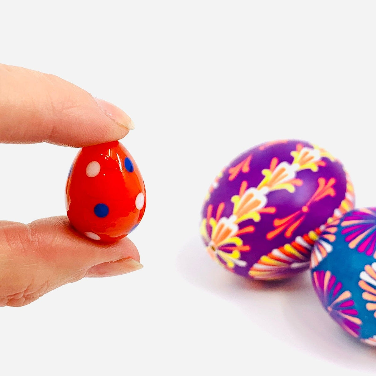 Mini Glass Egg, Red Miniature Amazon 