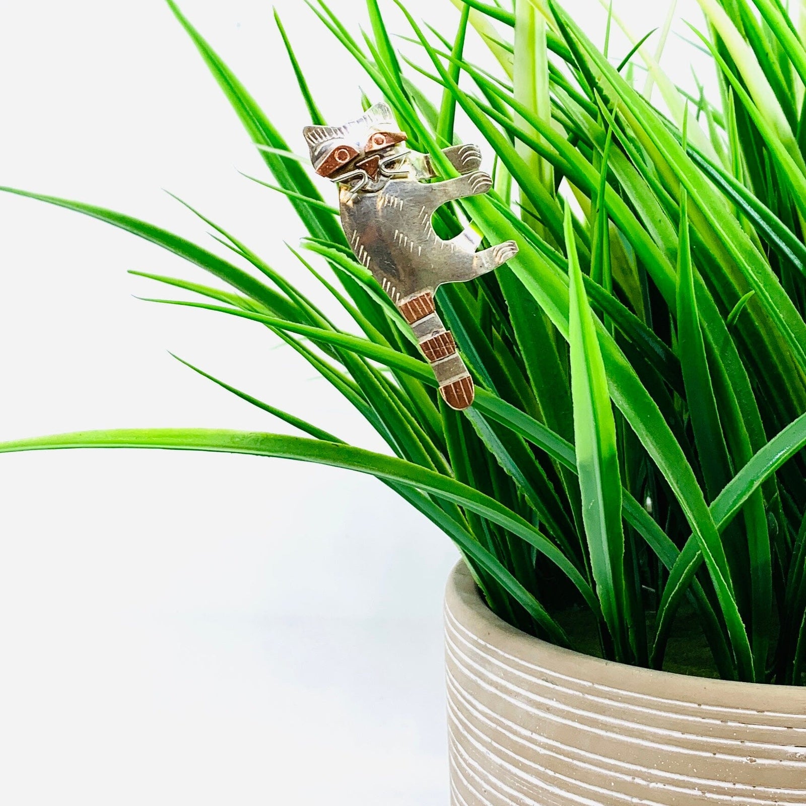 Stem Charms 18, Rascally Raccoon Miniature Pilgrim Imports 