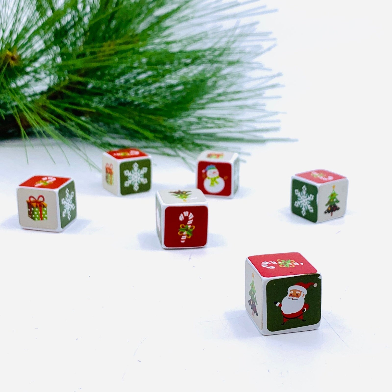 Pass The Presents Pocket Dice Miniature GANZ 